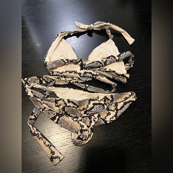 Vitamin A Neutra Bikini Snakeskin Python Crisscross Top L Brazilian Bottom S - Picture 5 of 5